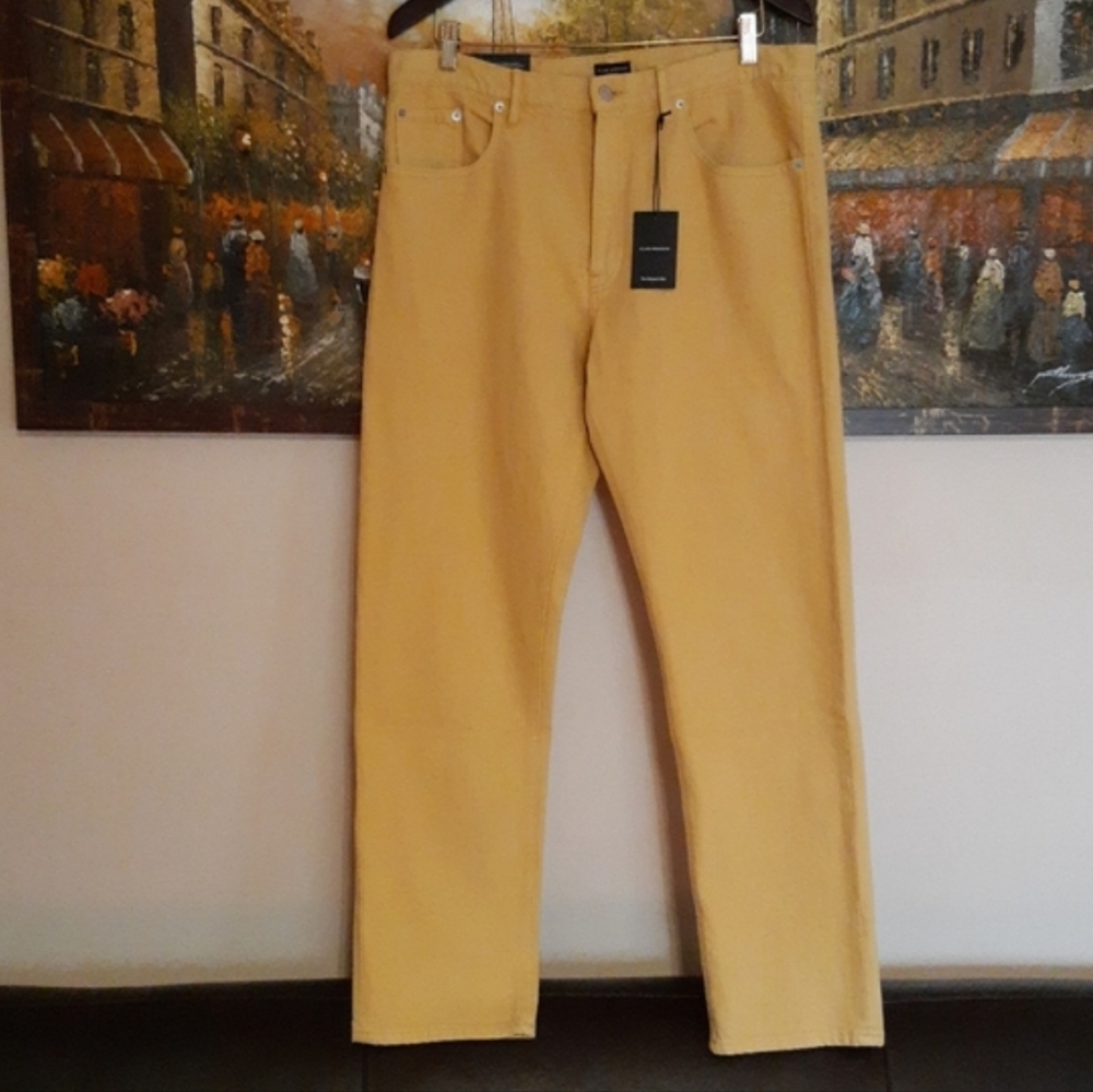 Club Monaco High-Rise Straight Jeans in Light Yellow